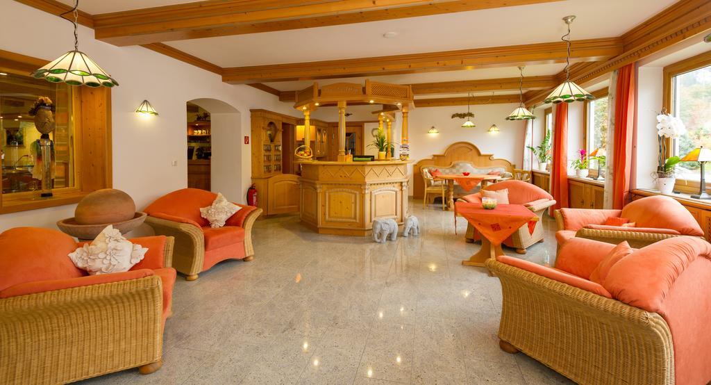 Landhotel Gruenwies -Bonsai-Wellness Garni (Adults Only) 로베르크 외부 사진
