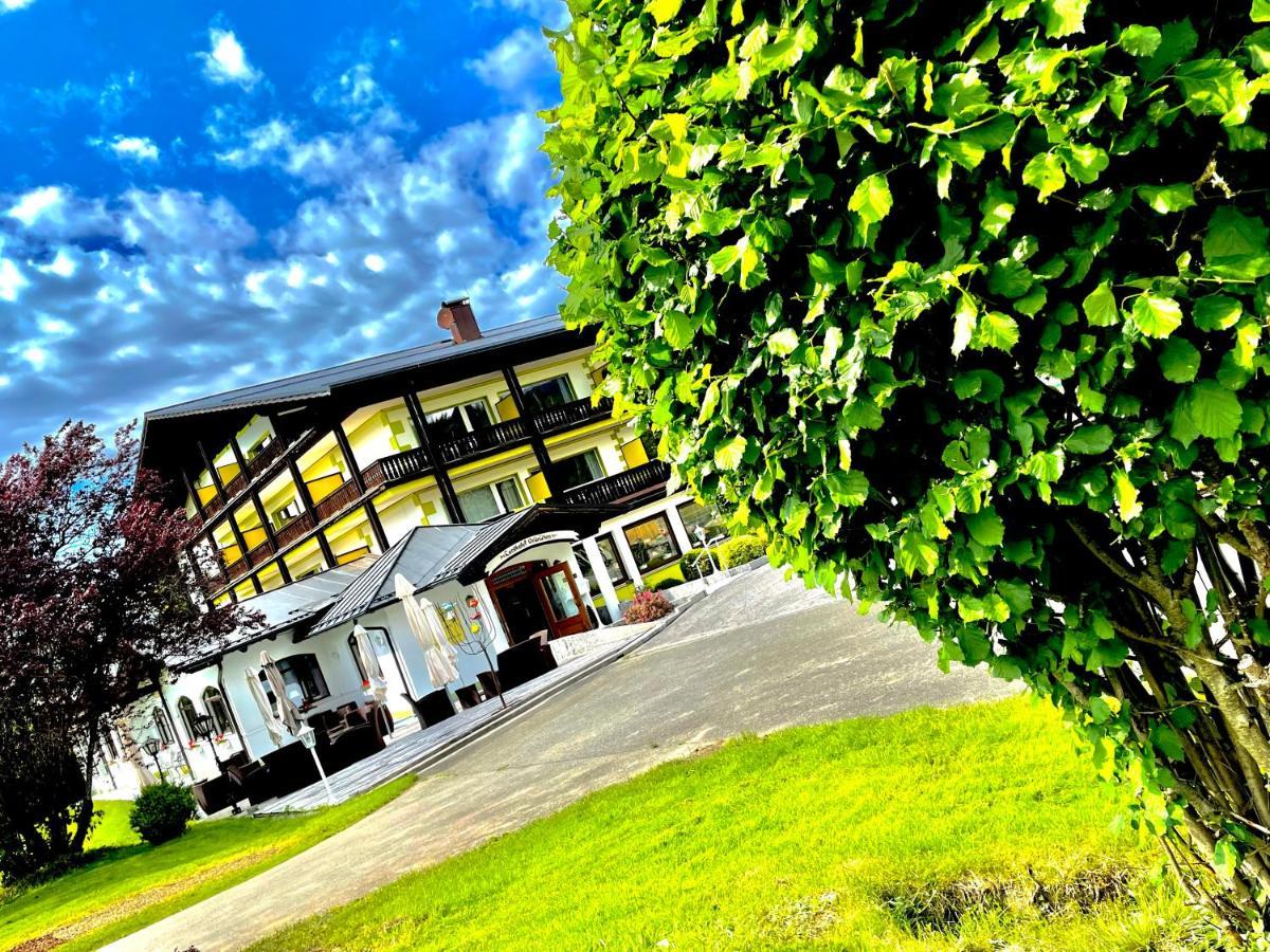 Landhotel Gruenwies -Bonsai-Wellness Garni (Adults Only) 로베르크 외부 사진