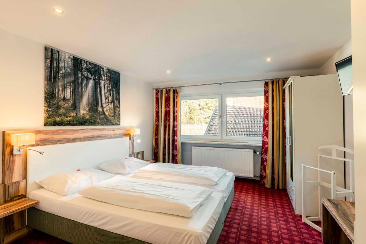 Landhotel Gruenwies -Bonsai-Wellness Garni (Adults Only) 로베르크 외부 사진