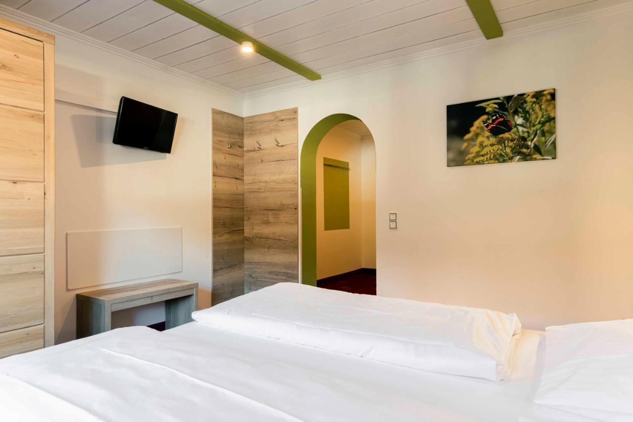 Landhotel Gruenwies -Bonsai-Wellness Garni (Adults Only) 로베르크 외부 사진