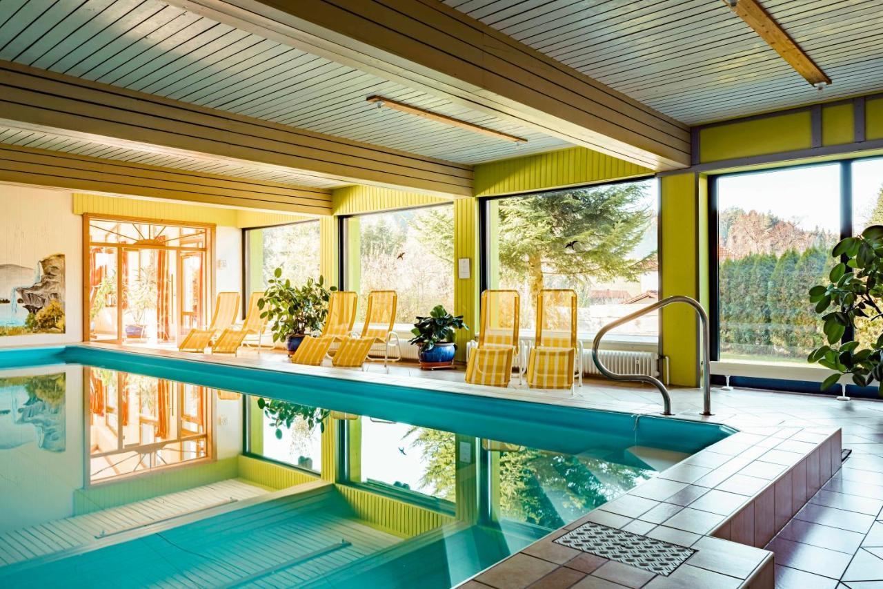 Landhotel Gruenwies -Bonsai-Wellness Garni (Adults Only) 로베르크 외부 사진