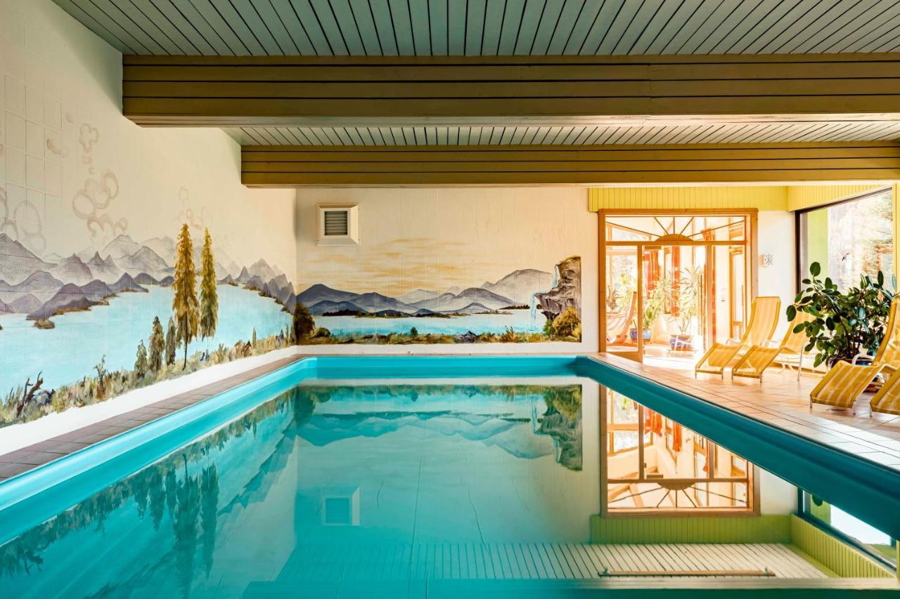 Landhotel Gruenwies -Bonsai-Wellness Garni (Adults Only) 로베르크 외부 사진