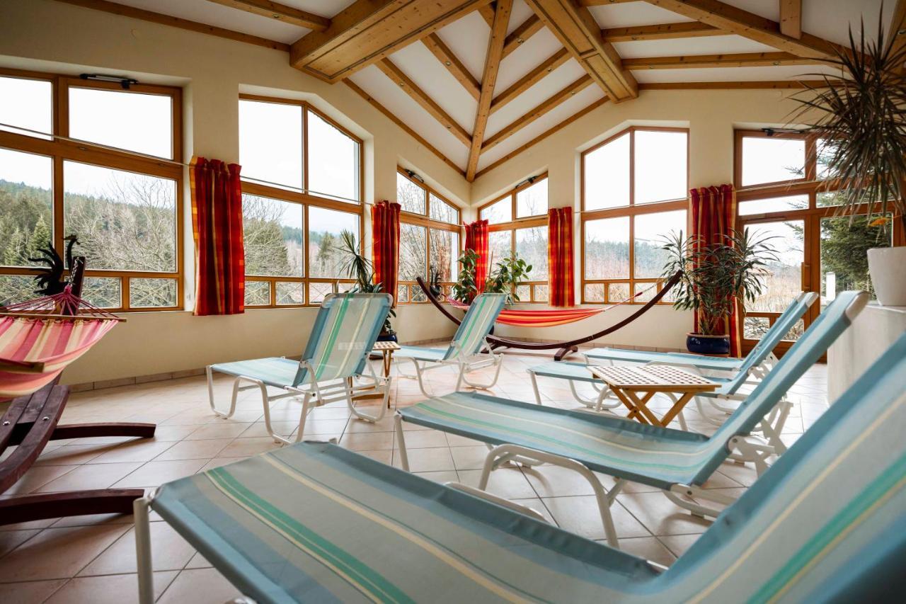 Landhotel Gruenwies -Bonsai-Wellness Garni (Adults Only) 로베르크 외부 사진